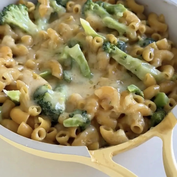Broccoli Cheddar Mac & Cheese
