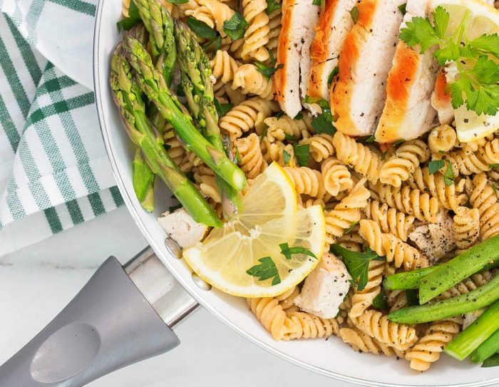 Lemon Chicken Pasta with Asparagus & Green Beans